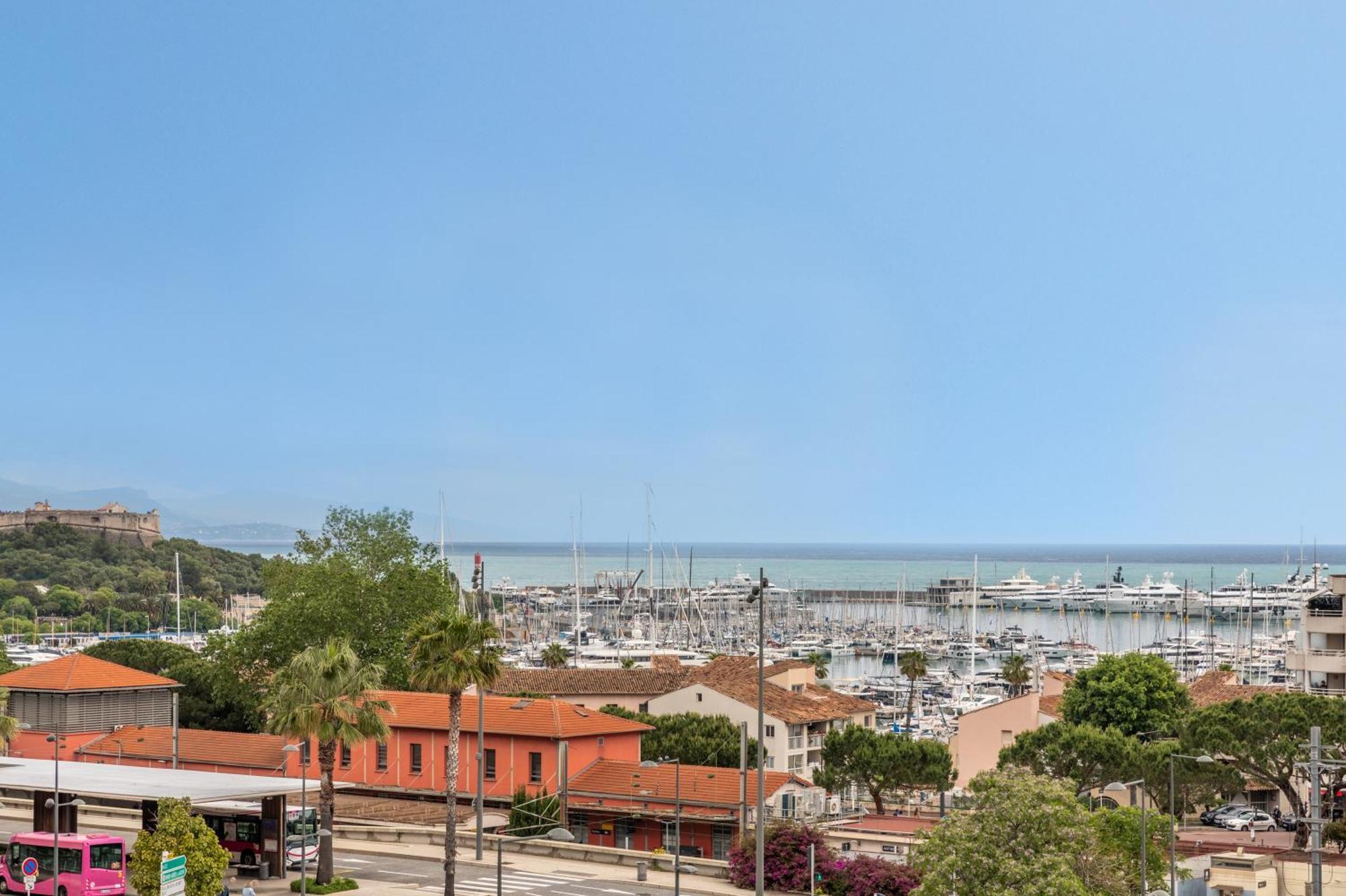 Apartment Vue Mer, Terrasse, 5 Min Du Centre *